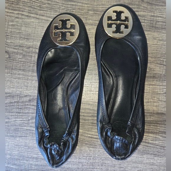 Tory Burch Black Leather Ballet Flats, Size 9M - Picture 15 of 16